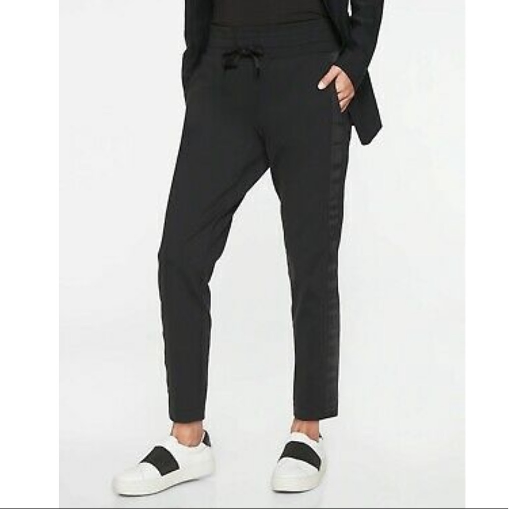 Athleta metro downtown jogger